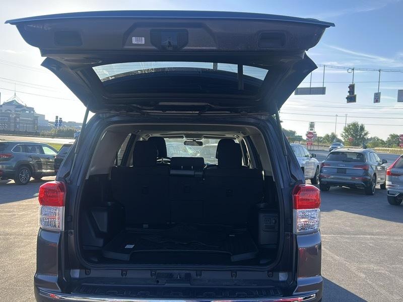Toyota 4Runner SR5 4WD 2013