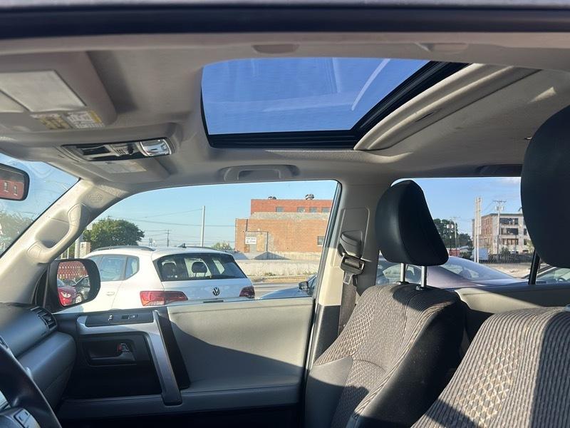 Toyota 4Runner SR5 4WD 2013