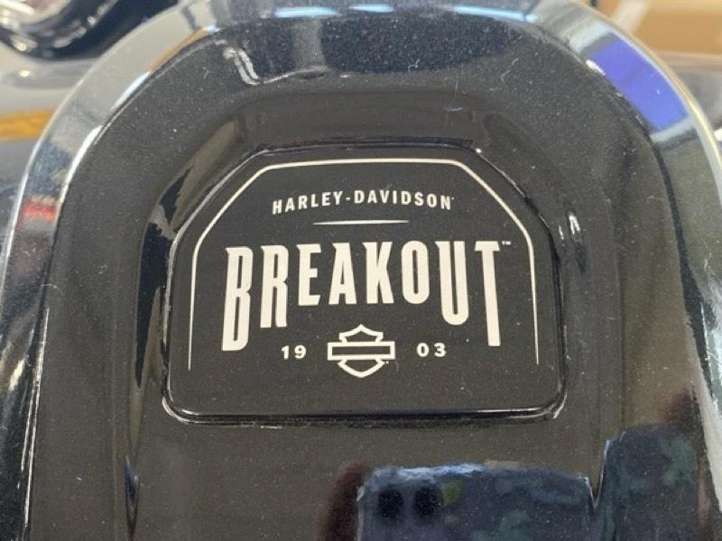 Harley-Davidson FXBR  2023