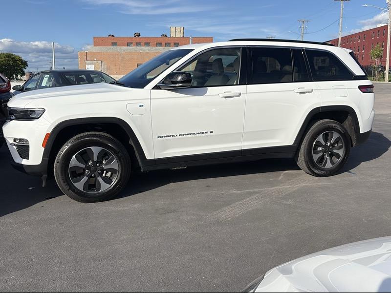 2024 Jeep Grand Cherokee 4xe Base