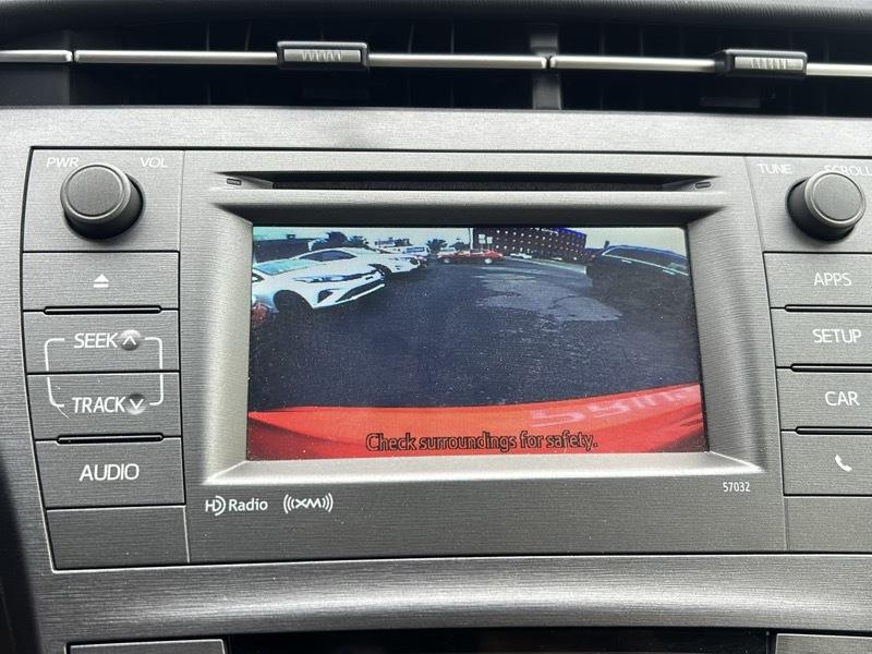 Toyota Prius Four 2015