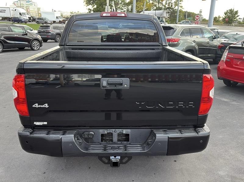 Toyota Tundra Platinum CrewMax 5.7L 4WD 2020