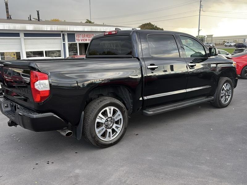Toyota Tundra Platinum CrewMax 5.7L 4WD 2020