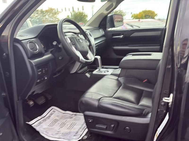Toyota Tundra Platinum CrewMax 5.7L 4WD 2020