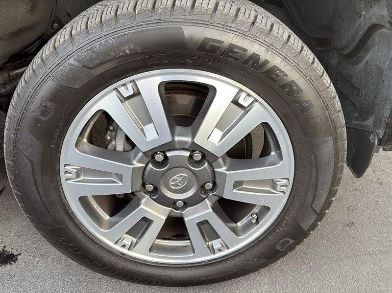Toyota Tundra Platinum CrewMax 5.7L 4WD 2020
