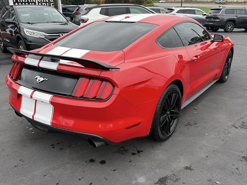 Ford Mustang EcoBoost Coupe 2017