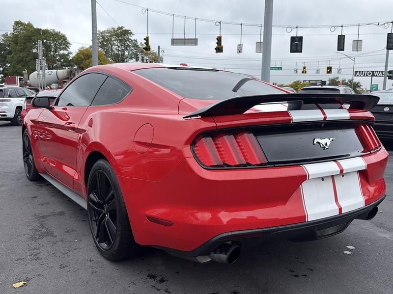 Ford Mustang EcoBoost Coupe 2017
