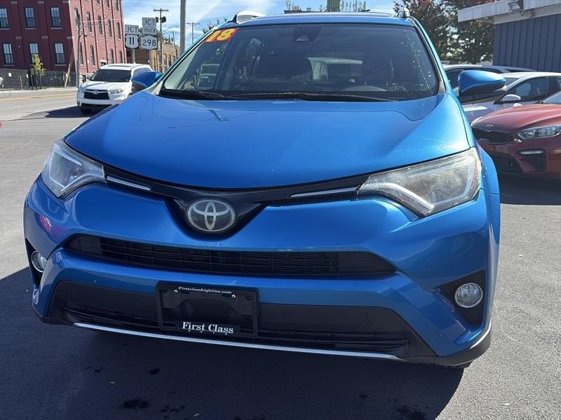 Toyota RAV4 XLE AWD 2018