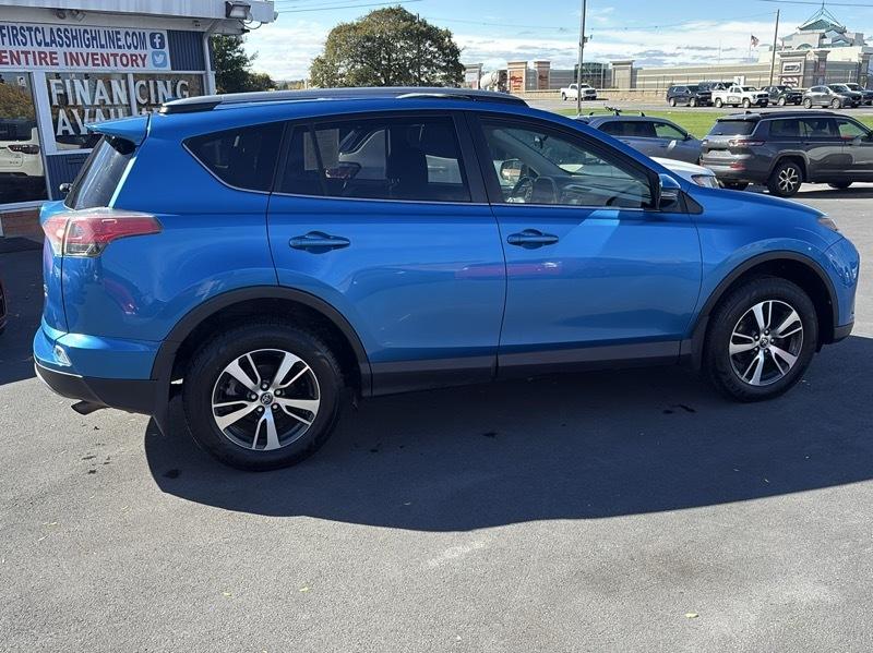 Toyota RAV4 XLE AWD 2018