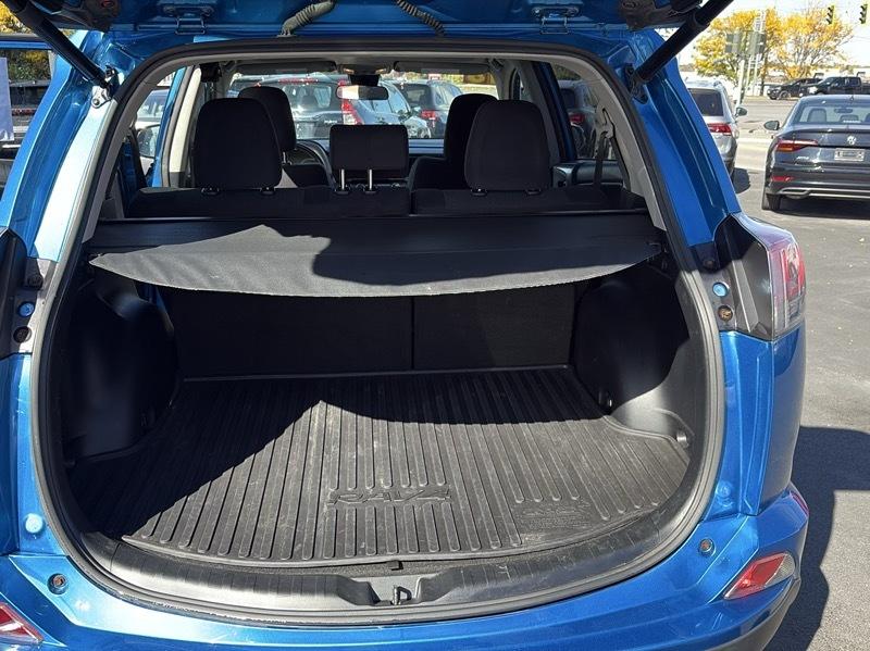 Toyota RAV4 XLE AWD 2018