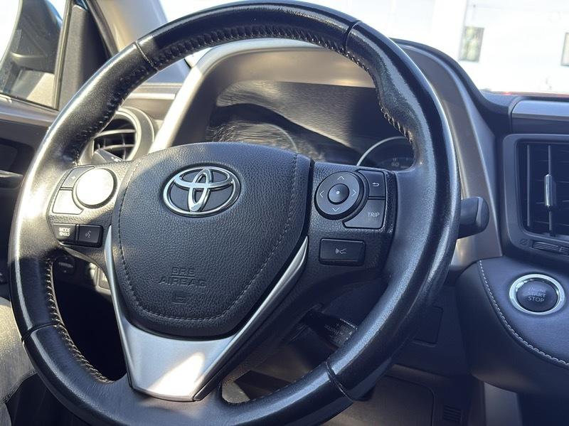 Toyota RAV4 XLE AWD 2018