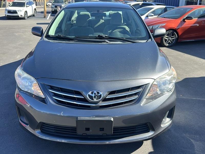 Toyota Corolla 4dr Sdn Auto LE (Natl) 2013