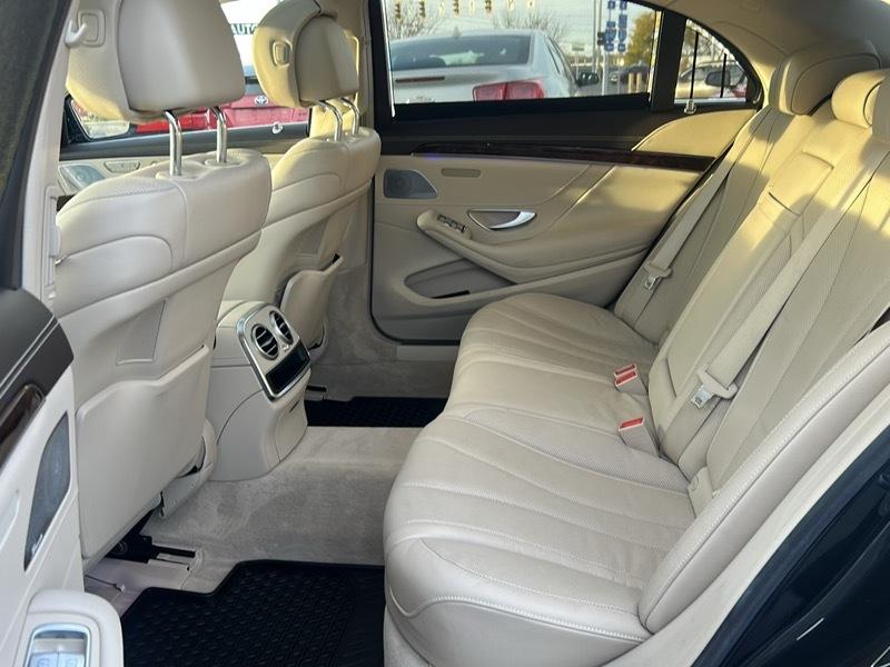 Mercedes-Benz S-Class S550 4MATIC 2015