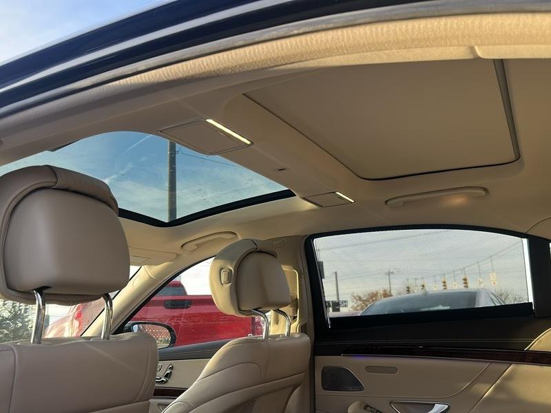 Mercedes-Benz S-Class S550 4MATIC 2015