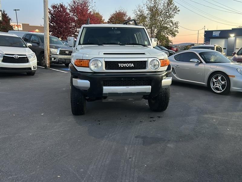 Toyota FJ Cruiser 4WD MT 2014
