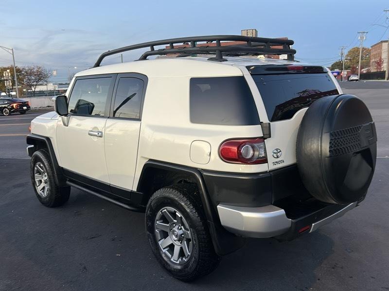 Toyota FJ Cruiser 4WD MT 2014