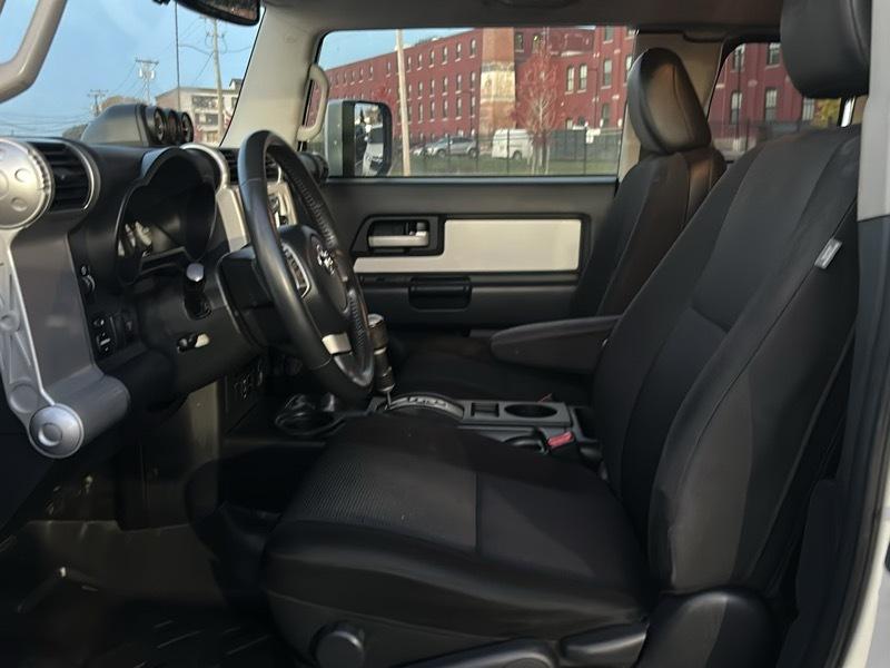 Toyota FJ Cruiser 4WD MT 2014