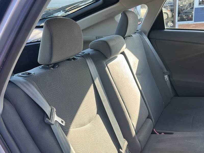Toyota Prius Base 4D Hatchback 2010