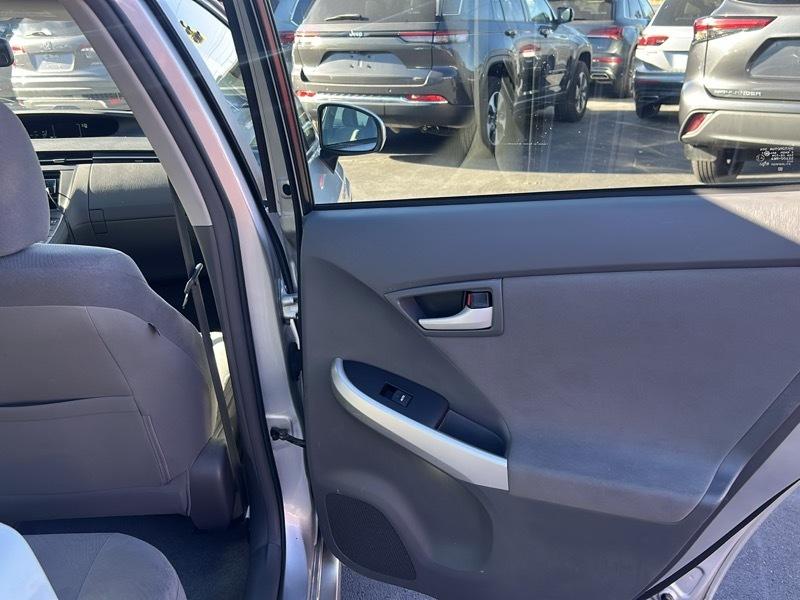 Toyota Prius Base 4D Hatchback 2010