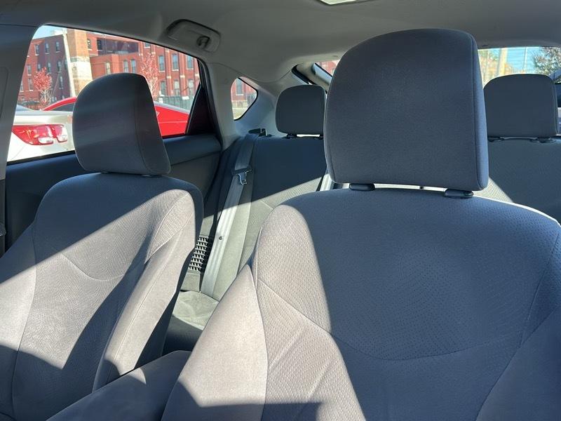 Toyota Prius Base 4D Hatchback 2010