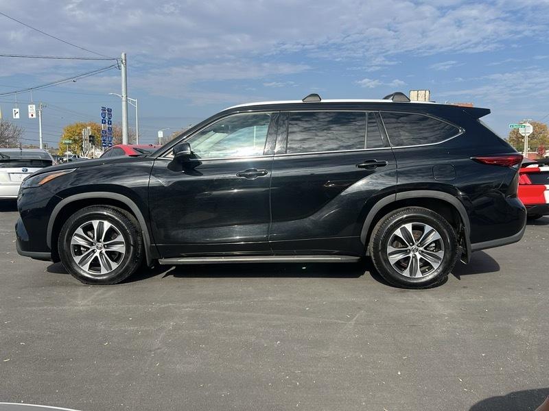 Toyota Highlander XLE AWD V6 2022