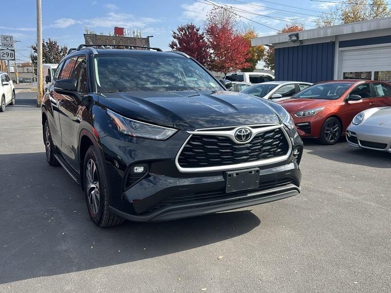 Toyota Highlander XLE AWD V6 2022