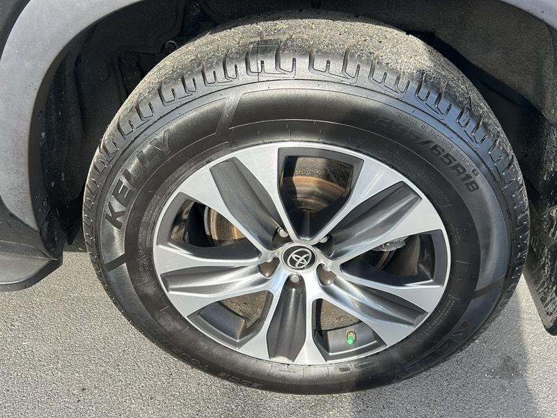 Toyota Highlander XLE AWD V6 2022