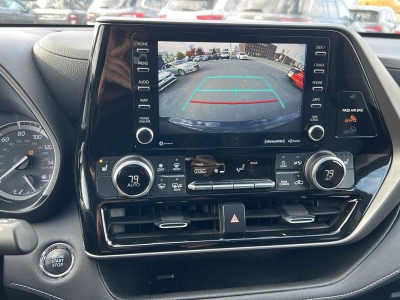 Toyota Highlander XLE AWD V6 2022