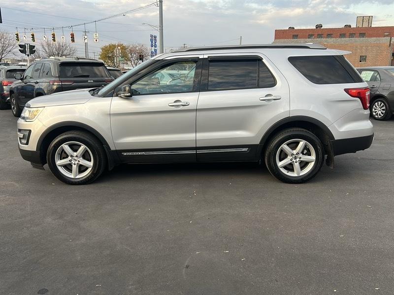 Ford Explorer 4dr 112" WB XLT 4WD 2017
