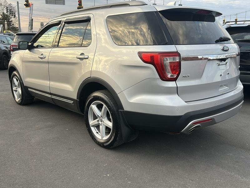 Ford Explorer 4dr 112" WB XLT 4WD 2017