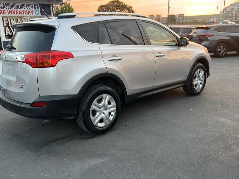 Toyota RAV4 LE AWD 2014