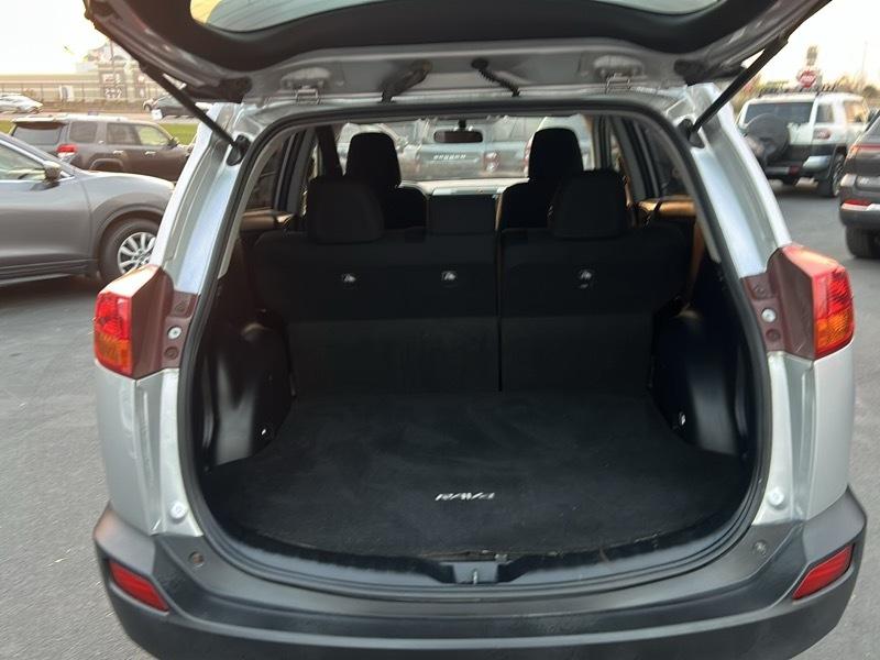 Toyota RAV4 LE AWD 2014