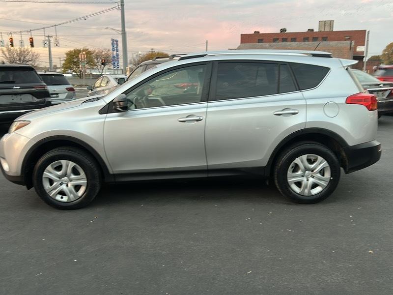 Toyota RAV4 LE AWD 2014