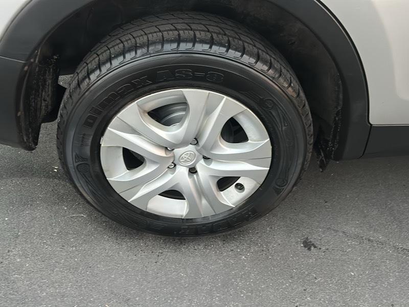 Toyota RAV4 LE AWD 2014