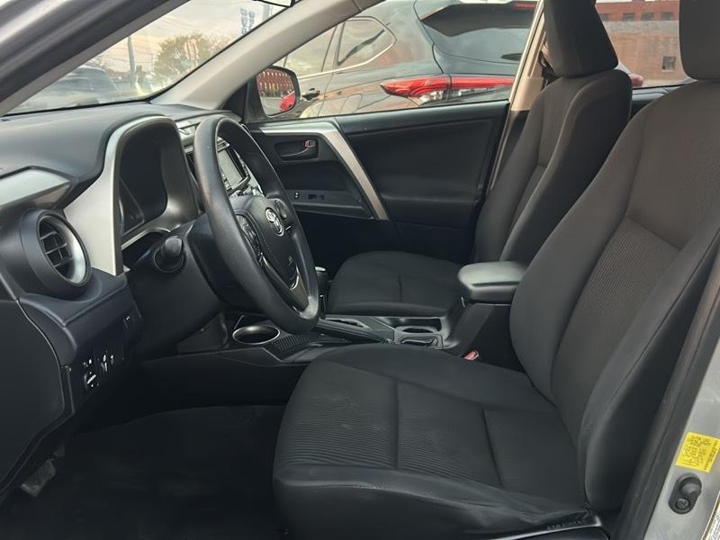 Toyota RAV4 LE AWD 2014