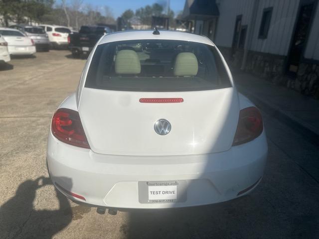 Volkswagen Beetle  2015
