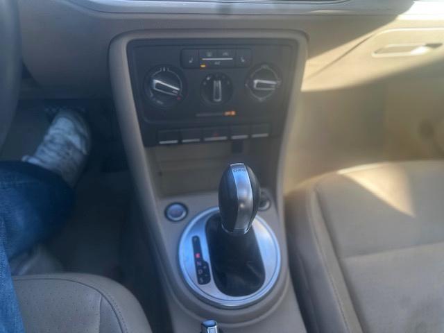 Volkswagen Beetle  2015