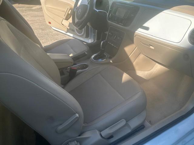 Volkswagen Beetle  2015
