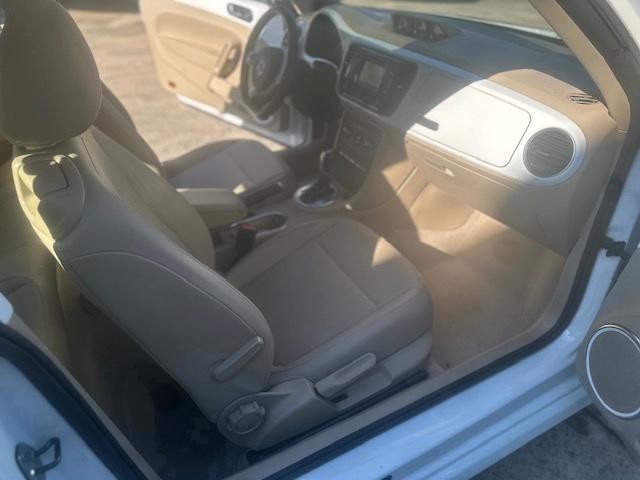 Volkswagen Beetle  2015