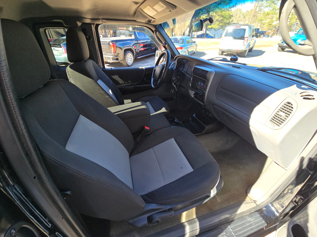 Ford Ranger Pickup  2011