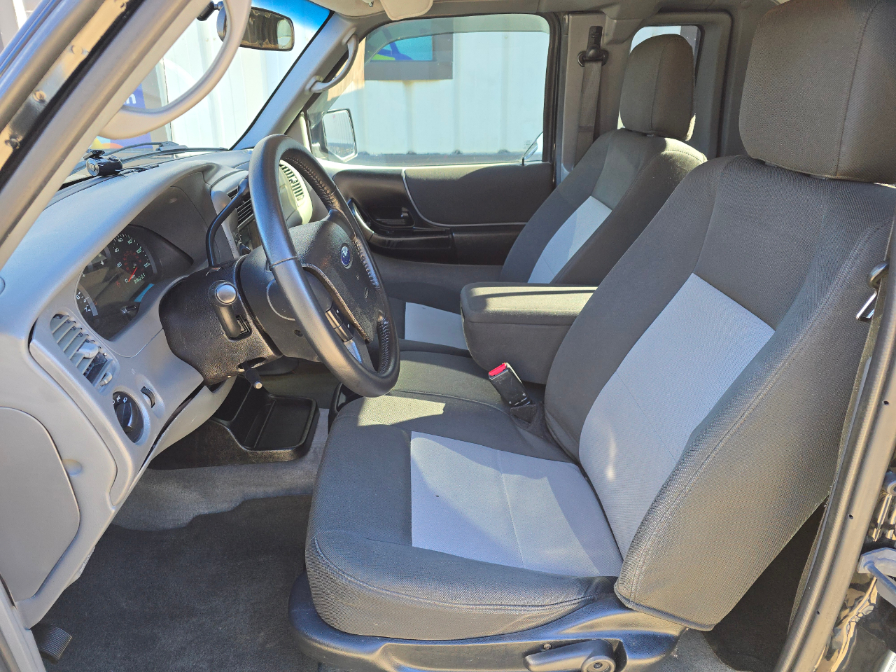 Ford Ranger Pickup  2011