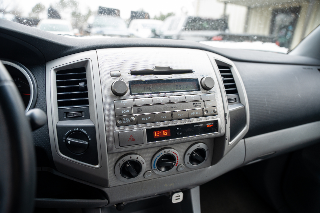 Toyota Tacoma TRD Off Road Double Cab 5' Bed V6 4x4 AT (Natl) 2011