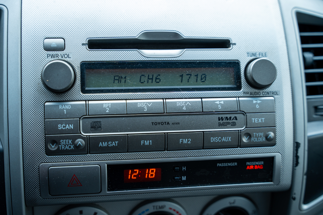 Toyota Tacoma TRD Off Road Double Cab 5' Bed V6 4x4 AT (Natl) 2011