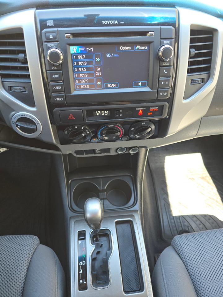 Toyota Tacoma 4WD  2013