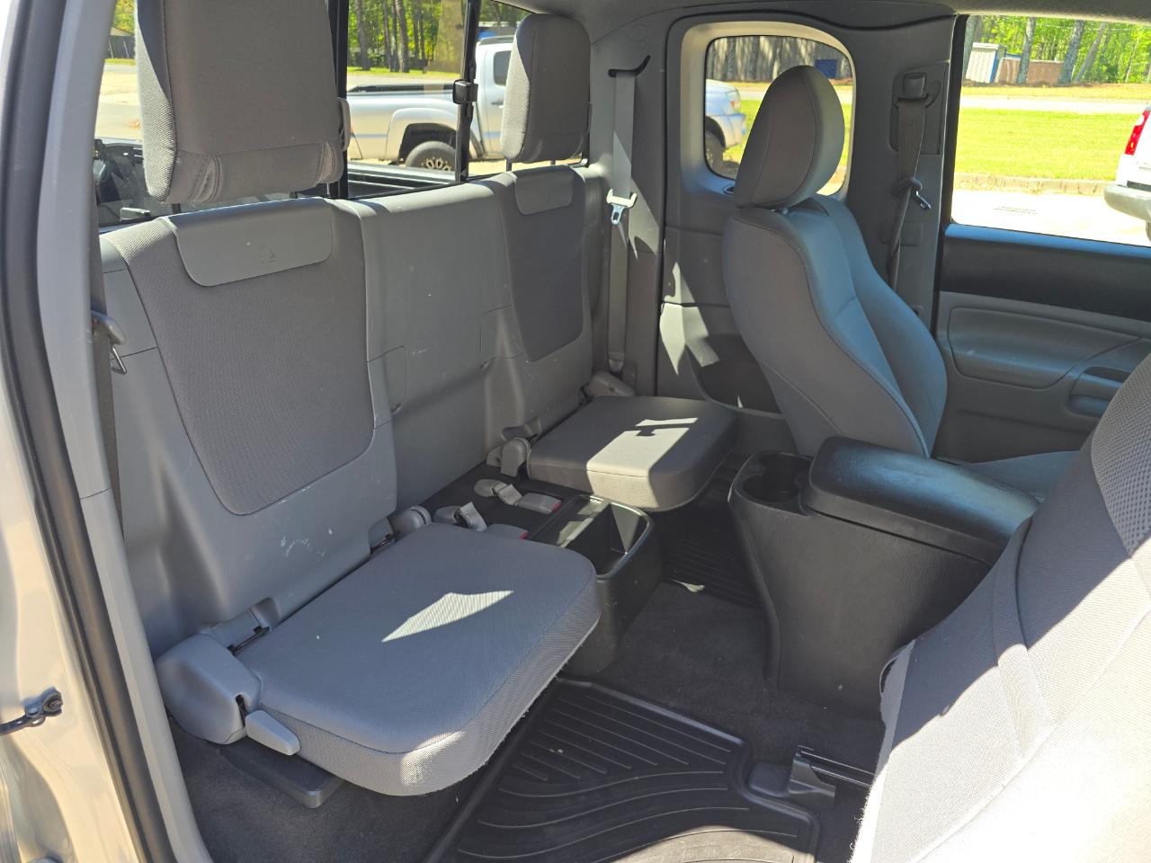 Toyota Tacoma 4WD  2013