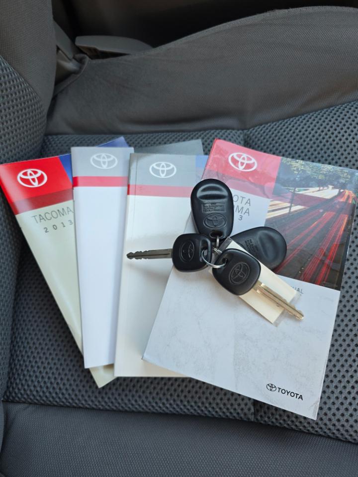 Toyota Tacoma 4WD  2013