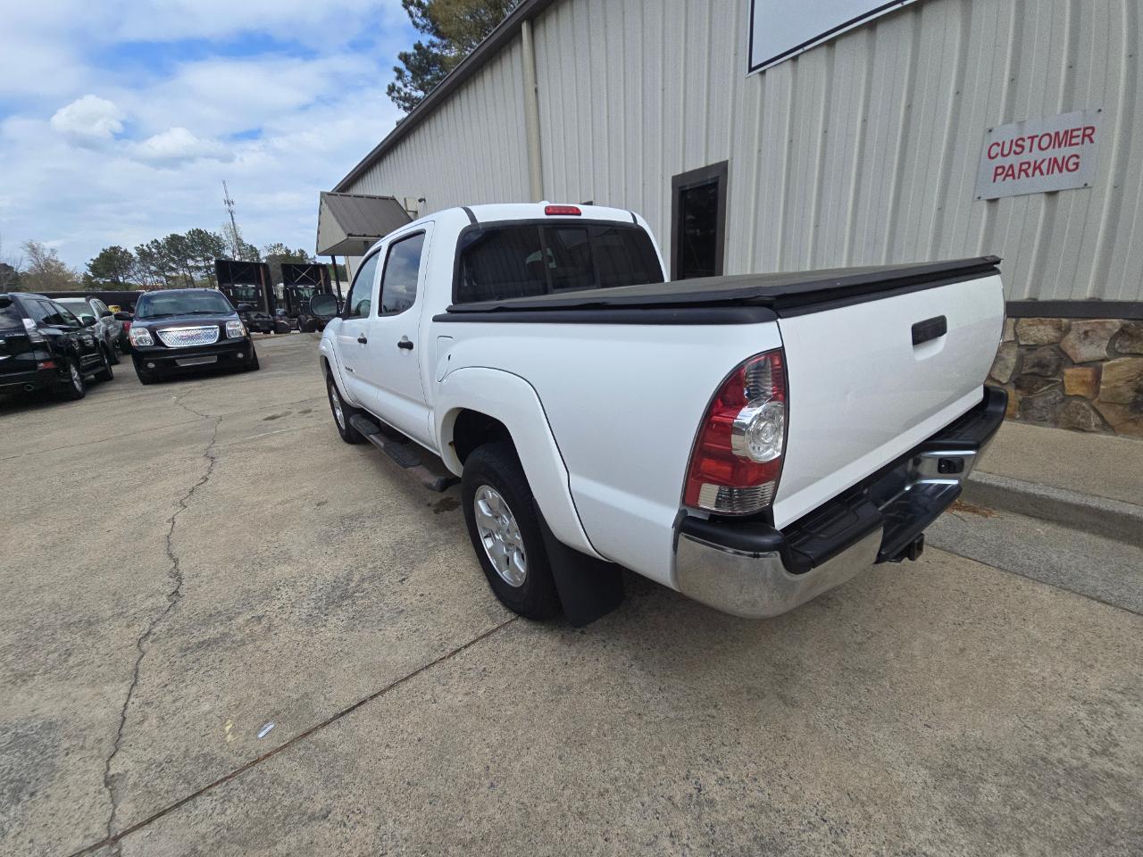 Toyota Tacoma PreRunner Double Cab V6 2WD 2009