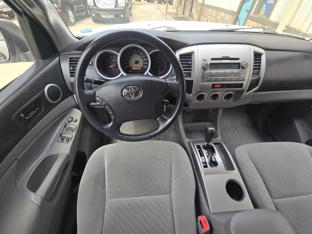 Toyota Tacoma PreRunner Double Cab V6 2WD 2009