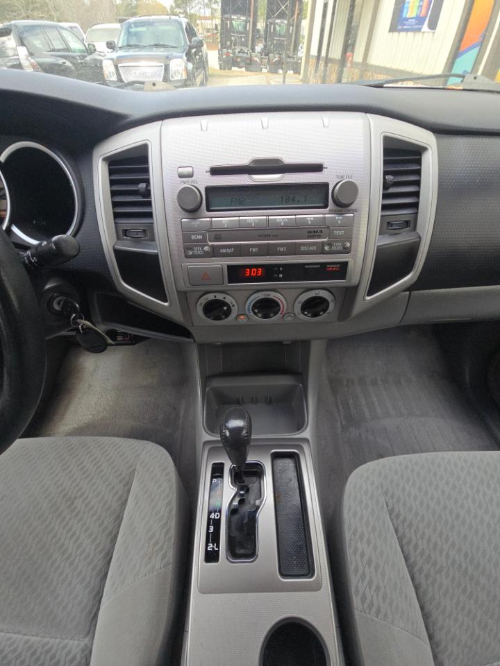 Toyota Tacoma PreRunner Double Cab V6 2WD 2009