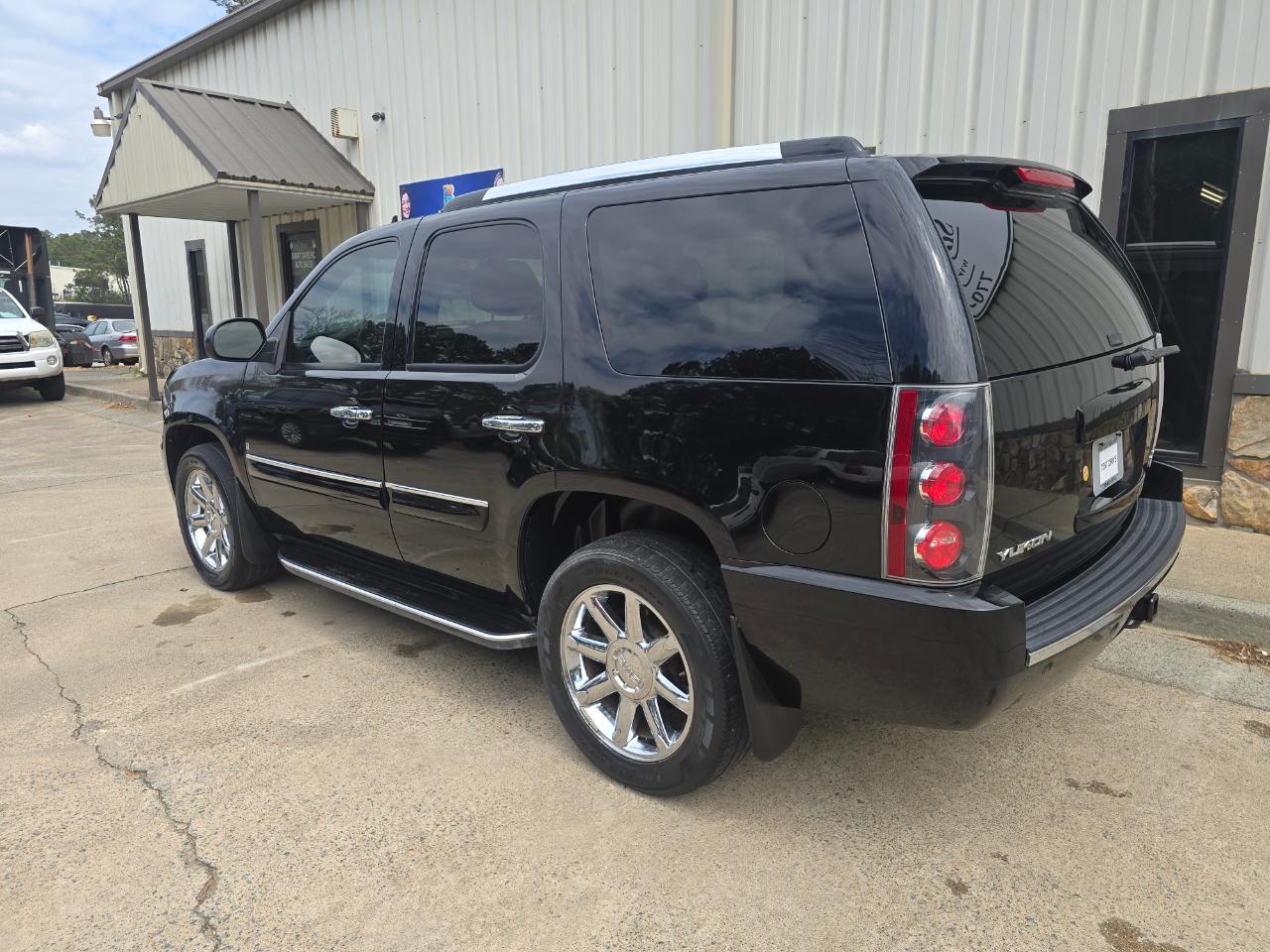 GMC Yukon Denali AWD 2007
